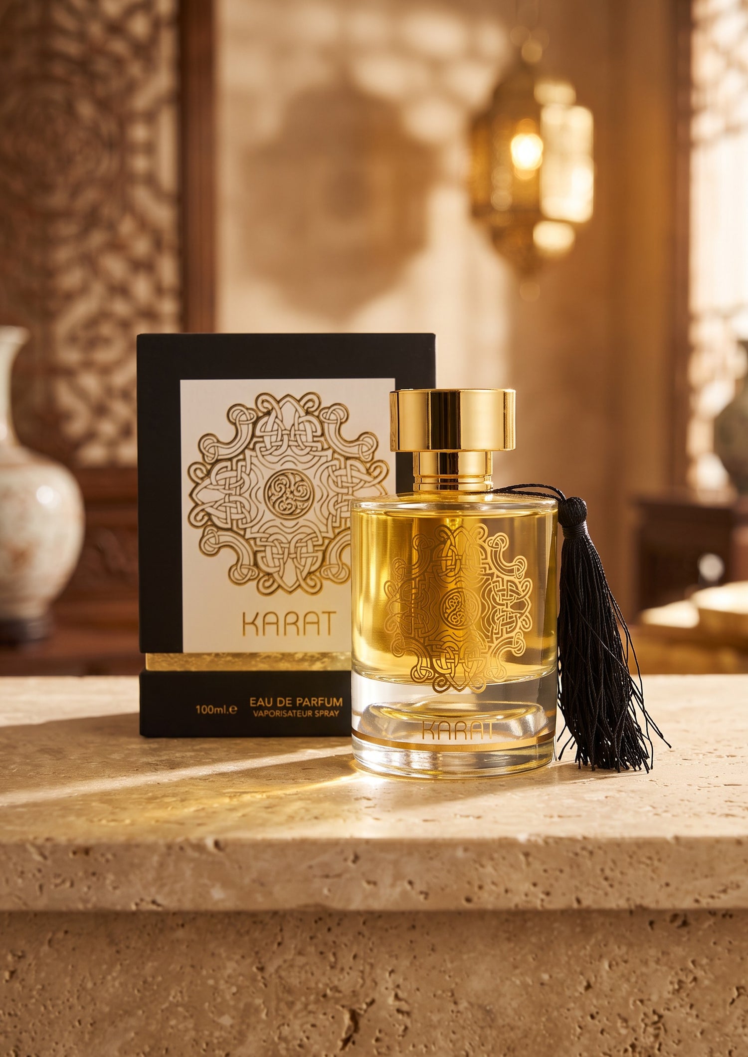 Flacon de parfum Karat de Maison Alhambra avec boîte assortie, orné d&
